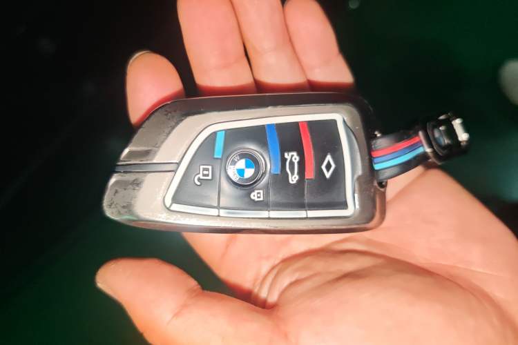 Used BMW 7 Series 2019 Updated 730Li Luxury Package Vehicle Key