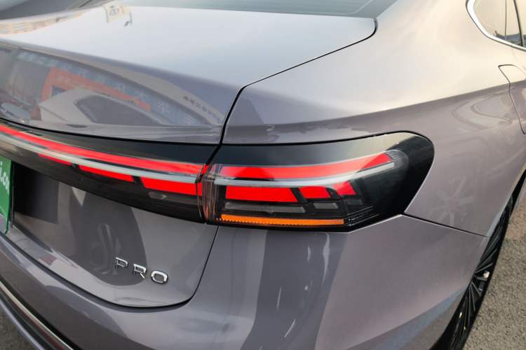 Used Volkswagen Passat 2025 Pro 380TSI Dragon Supreme Edition
