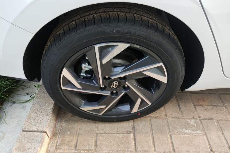 Used Hyundai Elantra 2023 1.5L CVT GLX Elite Edition
