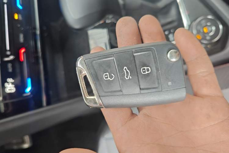 Used Volkswagen Tiguan X 2021 380TSI Four-Wheel Drive Flagship Edition Vehicle Key