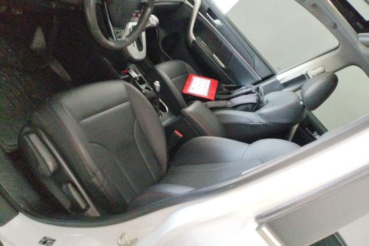 Used Haval M6 2019 1.5T DCT Two-Wheel Drive Value Edition China VI Standard Left Front Seat