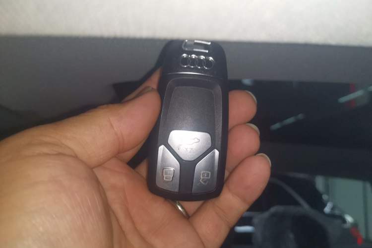 Used Audi Q5L 2022 40T Luxury Dynamic Model
