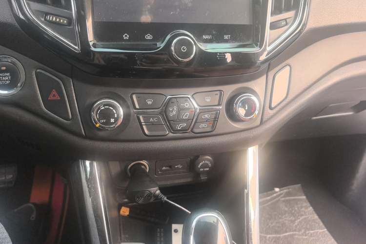 Used Cowin X5 2017 1.5T CVT Flagship Model