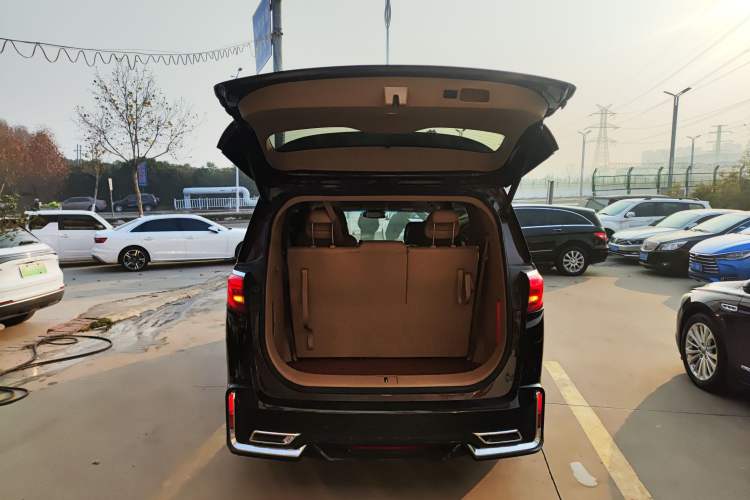 Used Buick GL8 2017 ES 28T Flagship Model China V Standard
