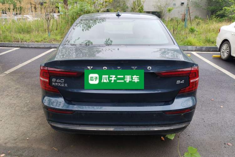 Used Volvo S60 2025 B4 Zhiyuan Luxury Edition Rear