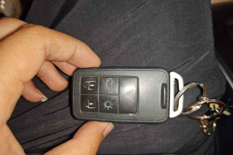 Used Volvo XC60 2017 T5 AWD Smart Upgrade Model
