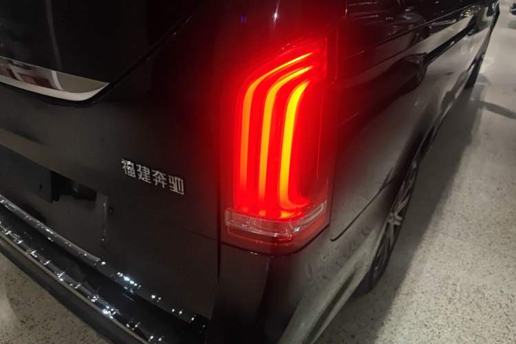 Used Mercedes-Benz V-Class 2021 V 260 L Long-wheelbase Luxury Edition