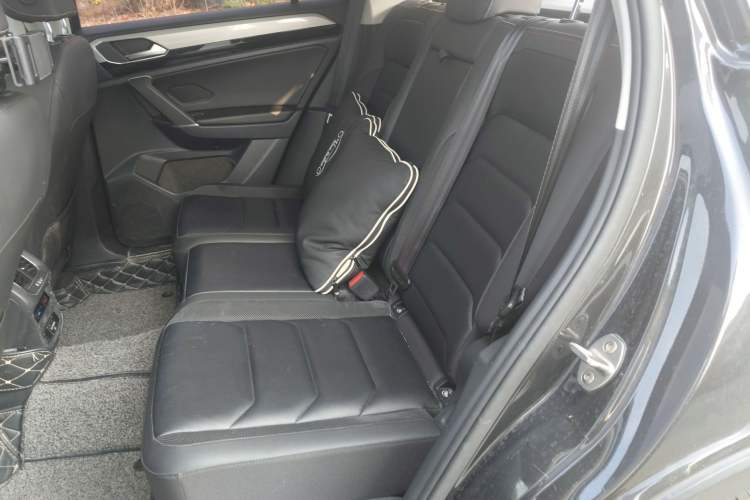 Used Volkswagen Tayron 2019 330TSI Two-Wheel Drive Luxury Model China VI Standard