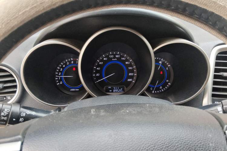 Used Changan Eado 2015 1.6L Manual Luxury Model China V Standard
