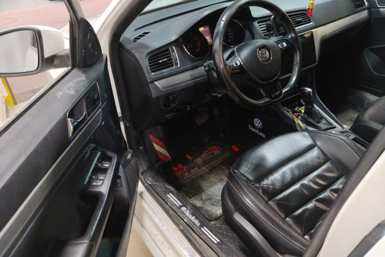 Used Volkswagen Lavida 2017 1.6L Automatic Comfort Edition