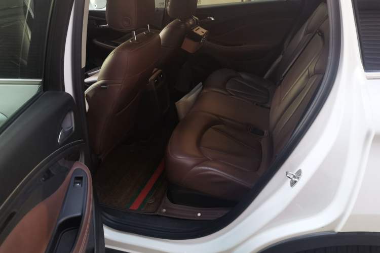 Used Buick Envision 2015 20T Two-Wheel-Drive Elite Model Left Rear Seat