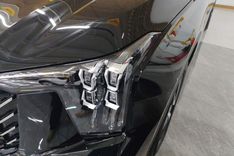 Used GAC Trumpchi GS8 2025 Linghang Series 2.0 TGDI Two-Wheel-Drive Luxury Edition 5 Seats
