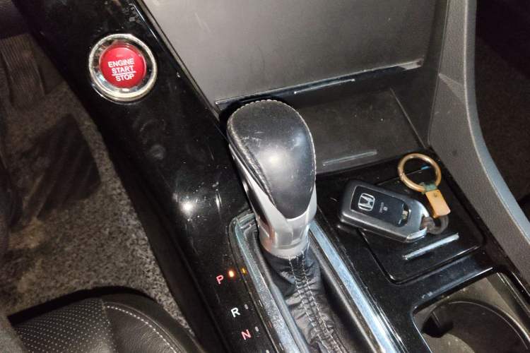 Used Honda Spirior 2017 2.0L Comfort Edition Gear Lever