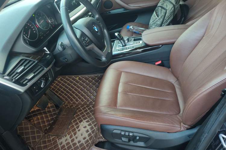 Used BMW X5 2017 xDrive28i Left Front Seat