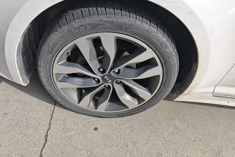 Used Kia K5 2014 2.0L Automatic LUXURY
