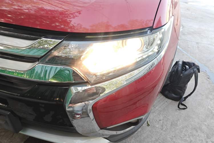 Used Mitsubishi Outlander 2018 2.0L Two-Wheel Drive Glory Edition 5 Seats
