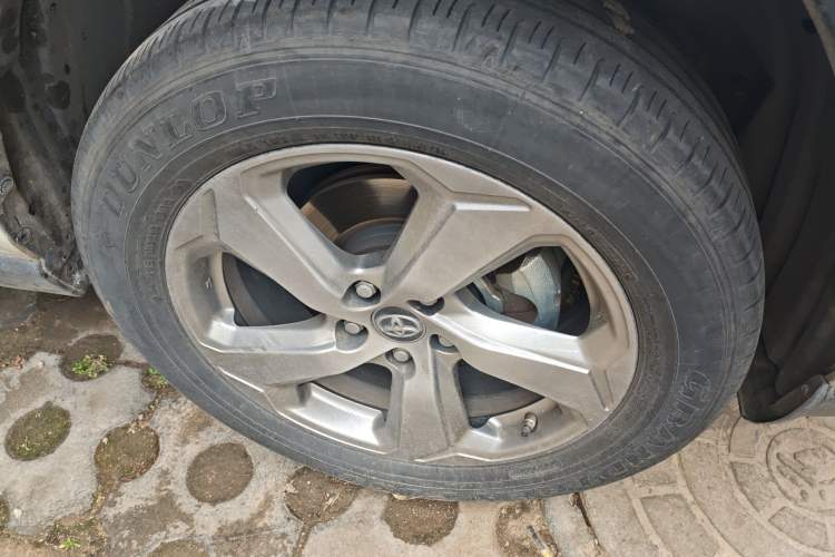 Used Toyota RAV4 2022 2.0L CVT Two-Wheel Drive Fashion Plus Edition Right Front Wheel Hub