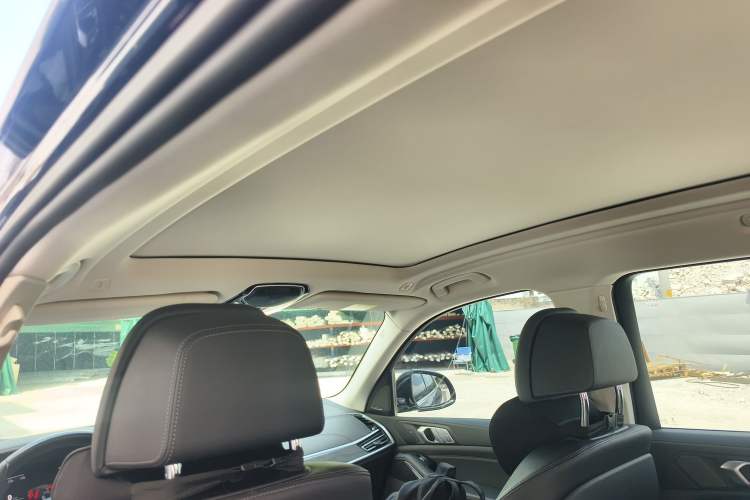 Used BMW X7 2020 xDrive40i Luxury Package with Leading Features
