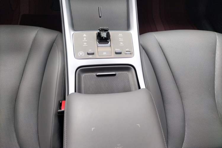 Used BYD Seal 2024 HONOR Edition DM-i 1.5L 121km Elite Model
