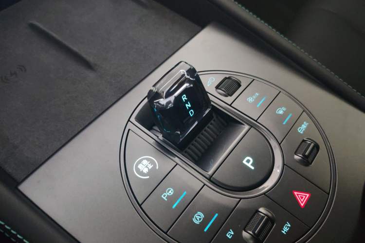 Used BYD Seal 06 New Energy 2025 DM-i Smart Drive 120KM Deluxe Model