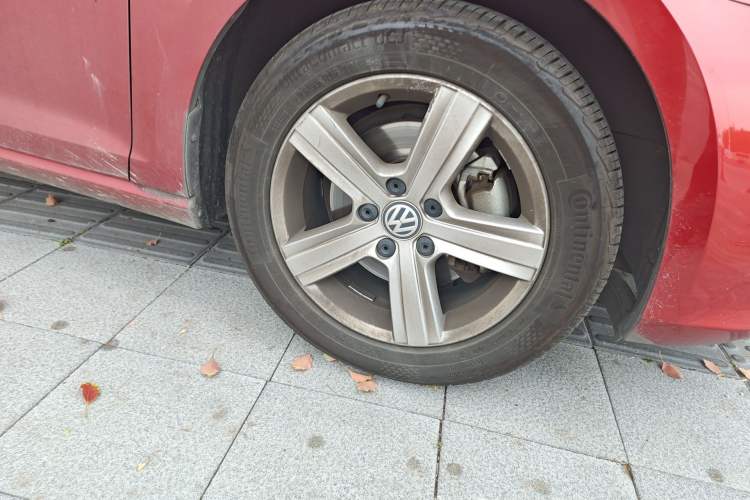 Used Volkswagen Golf 2015 1.4TSI Automatic Luxury Model