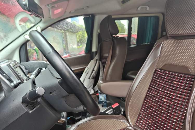 Used FORTHING Lingzhi PLUS 2021 2.0L Manual Luxury 9-Seater Left Front Seat