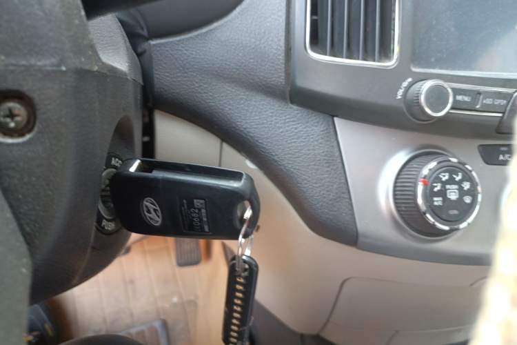 Used Hyundai Celesta 2011 1.6L Automatic Comfort Edition
