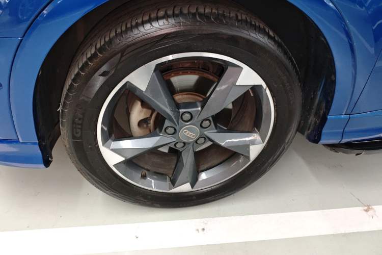 Used Audi Q3 2021 35 TFSI Fashion Dynamic Model
