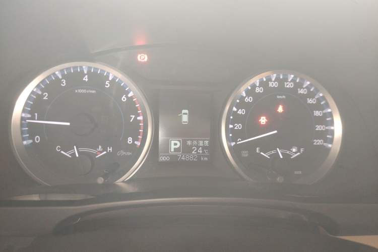 Used Toyota Highlander 2018 2.0T Two-Wheel Drive Elite Version 5 Seats China VI Standard Instrument Cluster