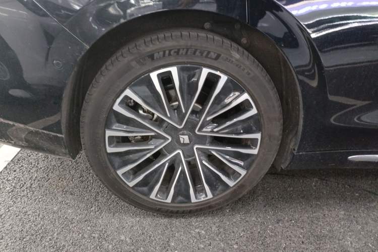 Used Baojun Enjoy 2025 Plug-in Hybrid 140km Luxury Edition Right Rear Wheel Hub