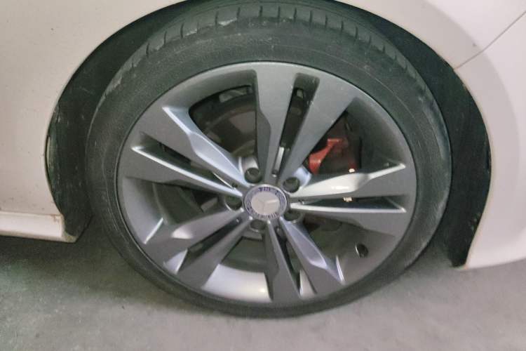 Used Mercedes-Benz CLA 2017 CLA 200 Sport Edition Right Front Wheel Hub