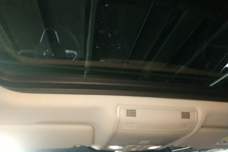 Used Volkswagen Magotan 2020 330TSI DSG Leading Model Headliner