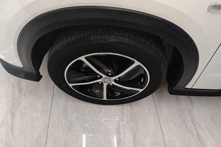 Used Honda Vezel 2020 1.5L CVT Pioneer Edition
