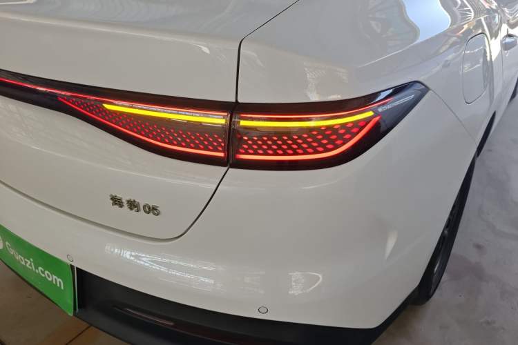 Used BYD Seal 05 DM-i 2025 DM-i Smart Drive 55KM Luxury Model Right Rear Taillight