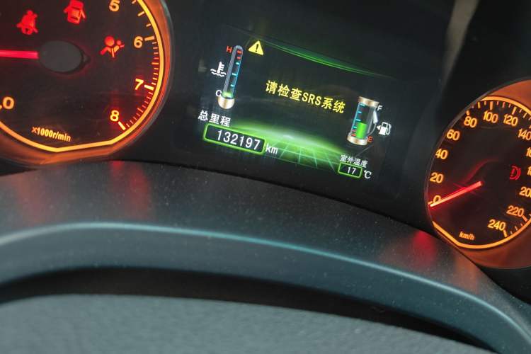 Used BYD Surui 2012 1.5L Manual Luxury Version Odometer Close Up