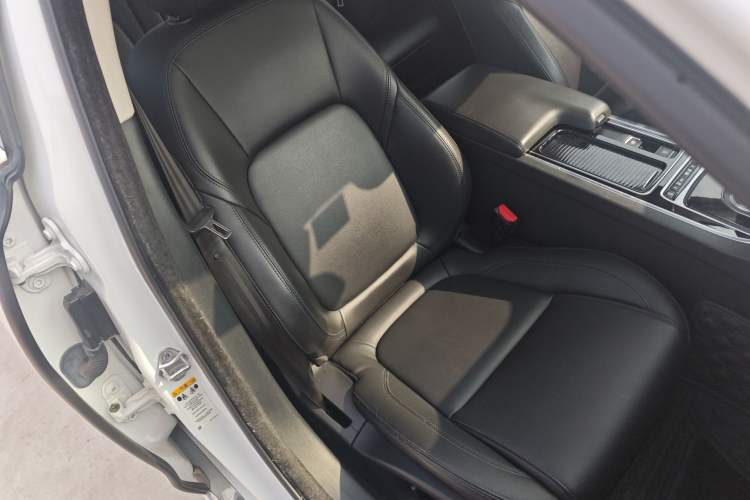 Used Jaguar XFL 2019 XFL 2.0T 200PS Two-Wheel-Drive Luxury Edition