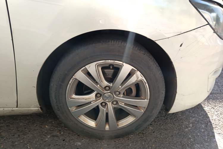 Used Peugeot 408 2018 Revised Version 1.8L Manual Leading Edition Right Front Wheel Hub