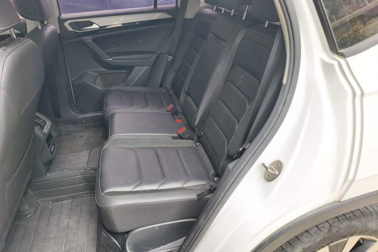 Used Volkswagen Tayron 2020 330TSI Two-Wheel Drive Luxury Smart Connectivity Version Left Rear Seat