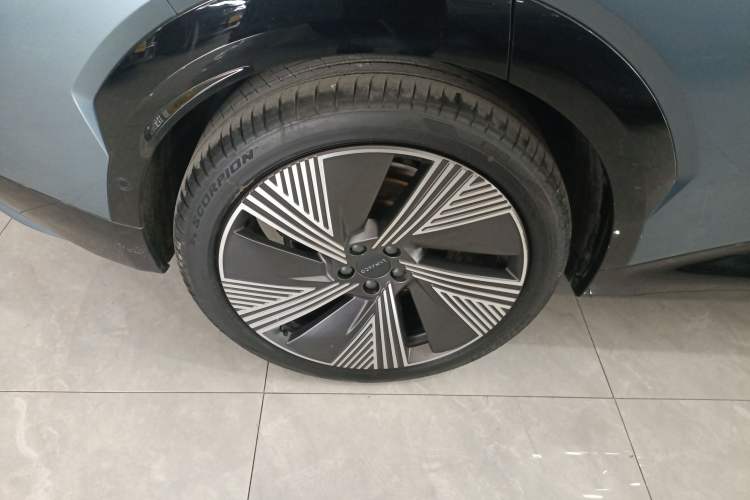 Used Lynk & Co 08 EM-P 2023 220km All-Wheel-Drive Performance Halo