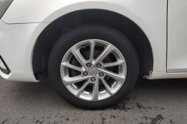 Used Geely Auto Emgrand 2021 UP 1.5L CVT Luxury Model Left Front Wheel Hub