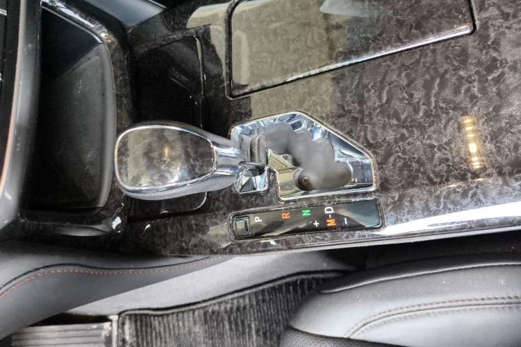 Used Toyota Crown 2018 2.0T Fashion Edition
