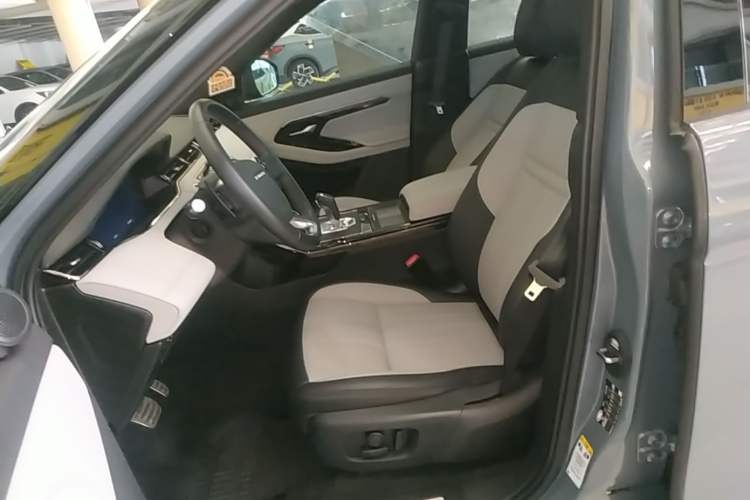 Used Land Rover Range Evoque 2020 249 PS R-DYNAMIC SE Sport Technology Edition
