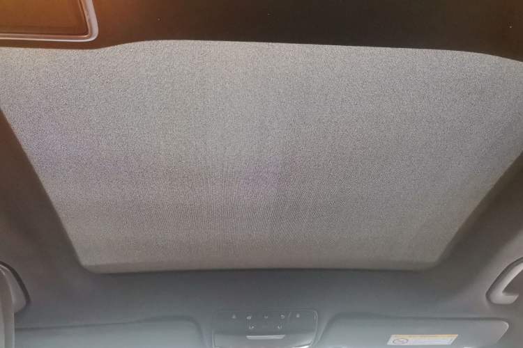 Used Mercedes-Benz GLC 2019 GLC 260 L 4MATIC Dynamic Model Headliner