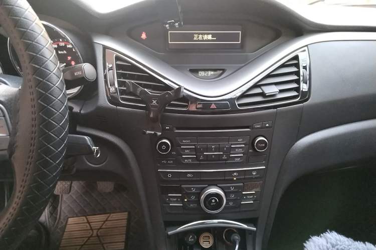 Used Bestune B70 2016 2.0L Manual 10th Anniversary Edition
