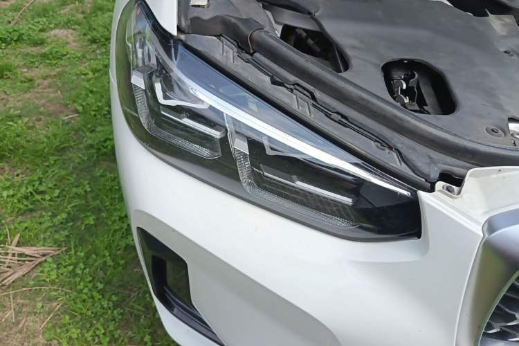 Used BMW X4 2022 xDrive 25i M Sport Package Right Front Headlight