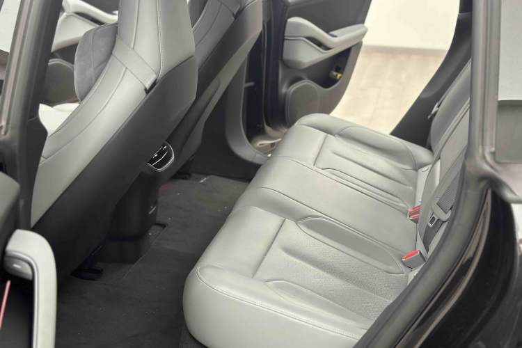 Used Nio ET5T 2024 75kWh Touring Left Rear Seat