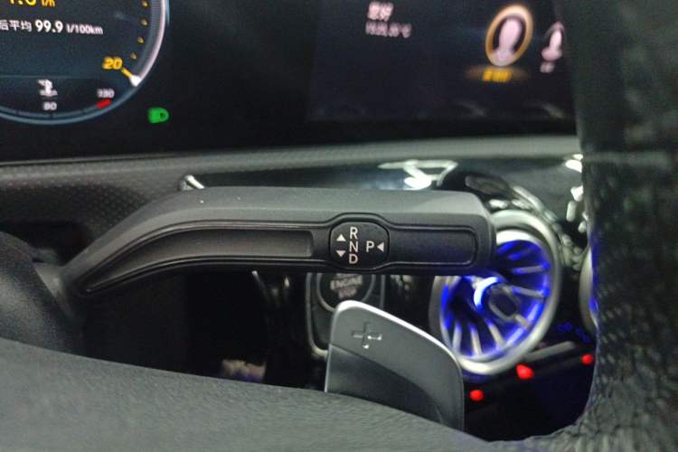 Used Mercedes-Benz A-Class 2022 A 200 L Sport Sedan Fashion Model Gear Lever