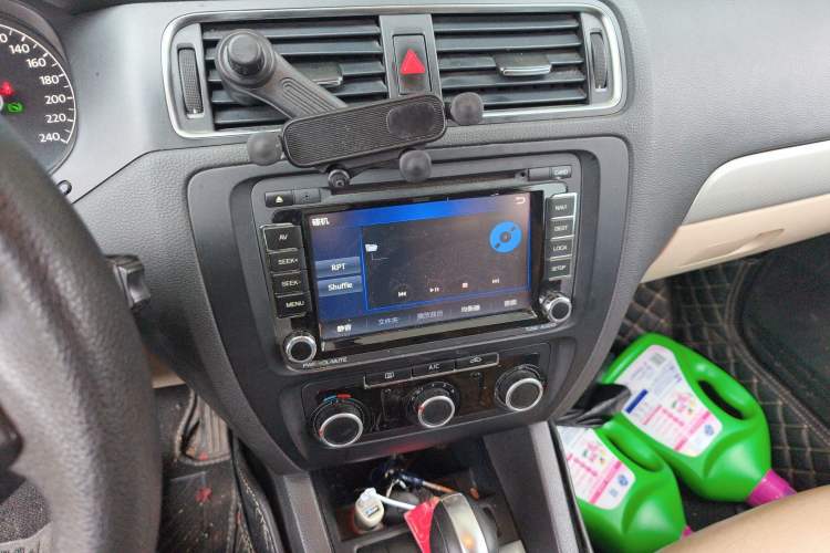 Used Volkswagen Sagitar 2012 1.6L Automatic Comfort Edition
