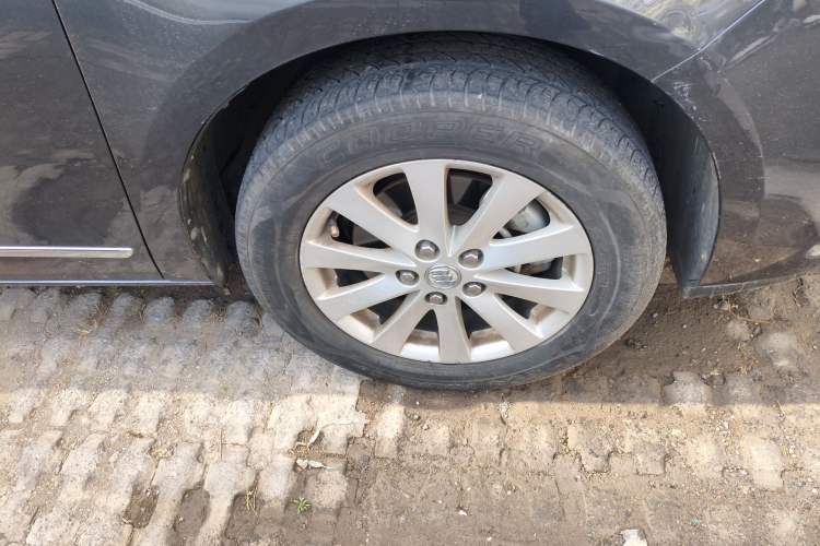 Used Buick GL8 2018 28T Luxury Model China VI Standard
