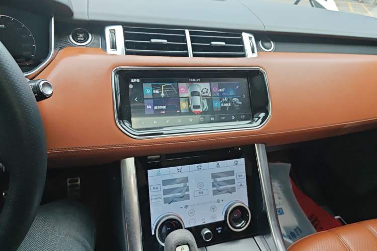 Used Land Rover Range Sport 2014 3.0 SC V6 HSE DYNAMIC Audio And AC Panel